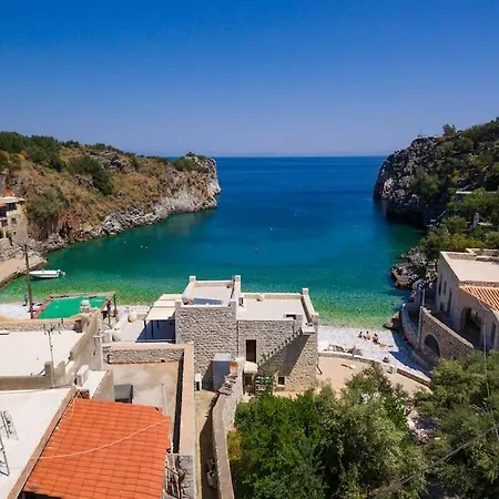 Panorama - Unique Beachfront Stone House In Alipa-mani * Khalkia