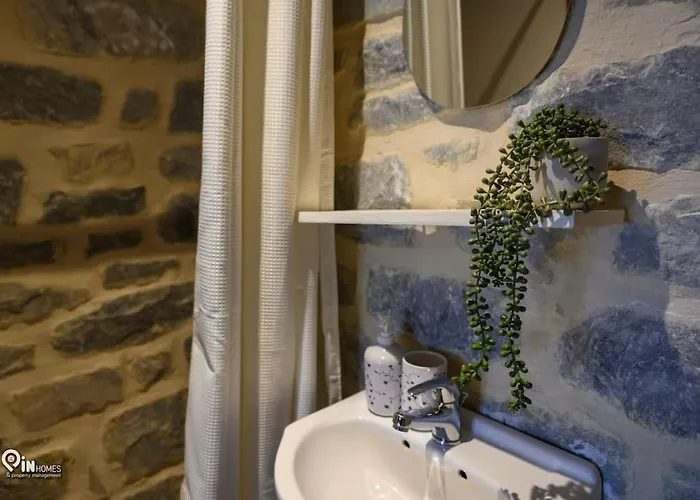 Panorama - Unique Beachfront Stone House In Alipa-mani Nyaraló Khalkia